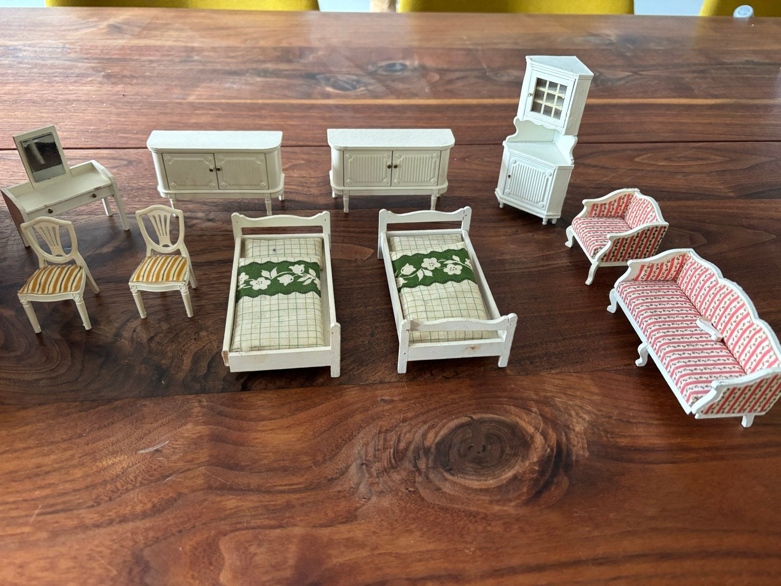 Vintage Poppenhuis Meubels Set - Compleet en Charmant, Ophalen of Verzenden, Gebruikt, Poppenhuis