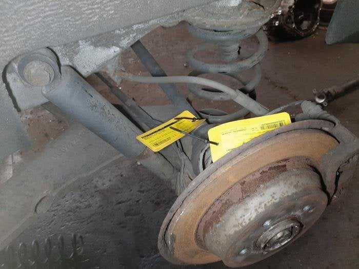 Aandrijfas links-achter van een Mercedes Vito, Gebruikt, -, Ophalen of Verzenden, -