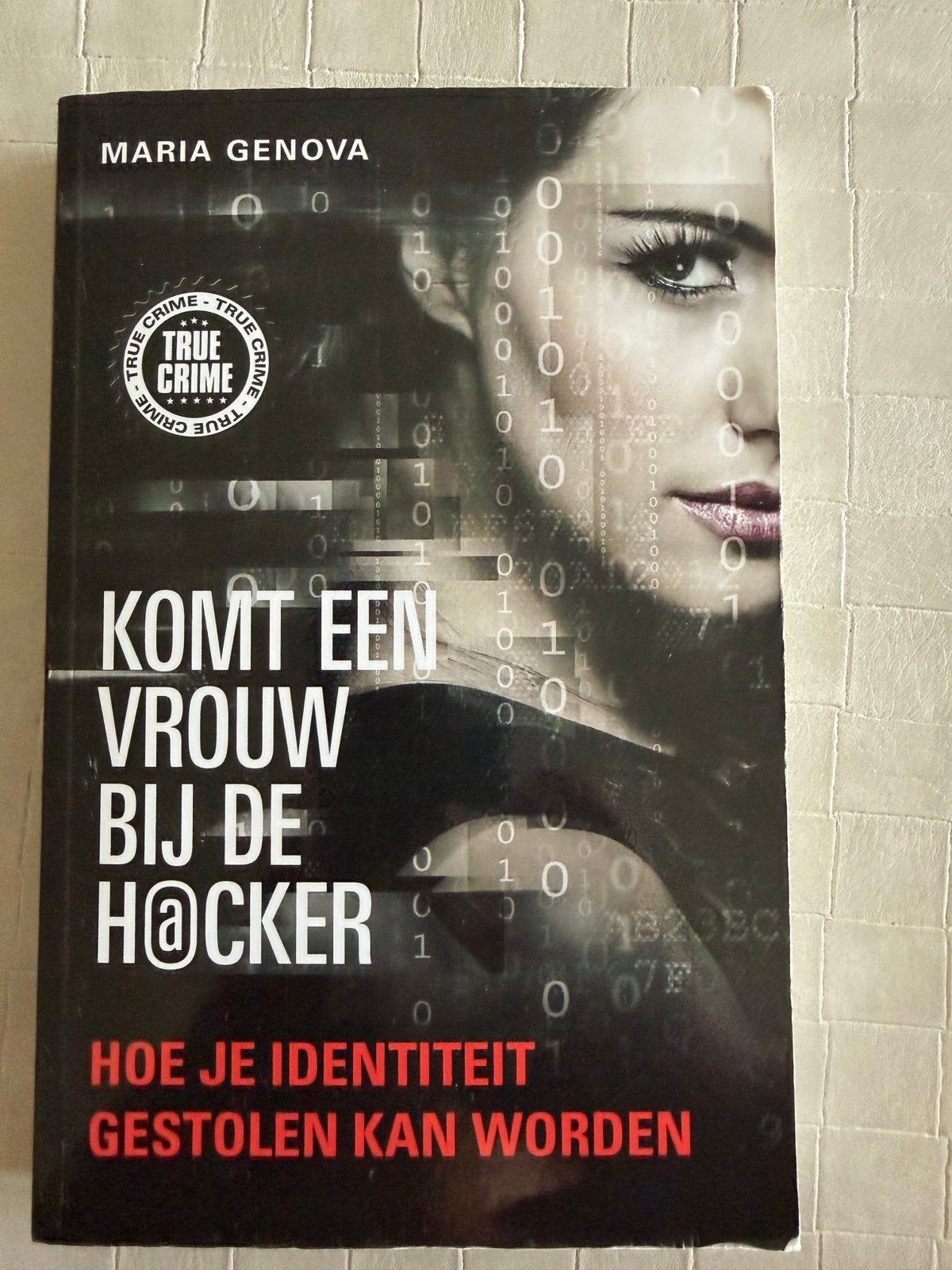 Maria Genova - Komt een vrouw bij de hacker, Ophalen of Verzenden, Zo goed als nieuw, Maria Genova
