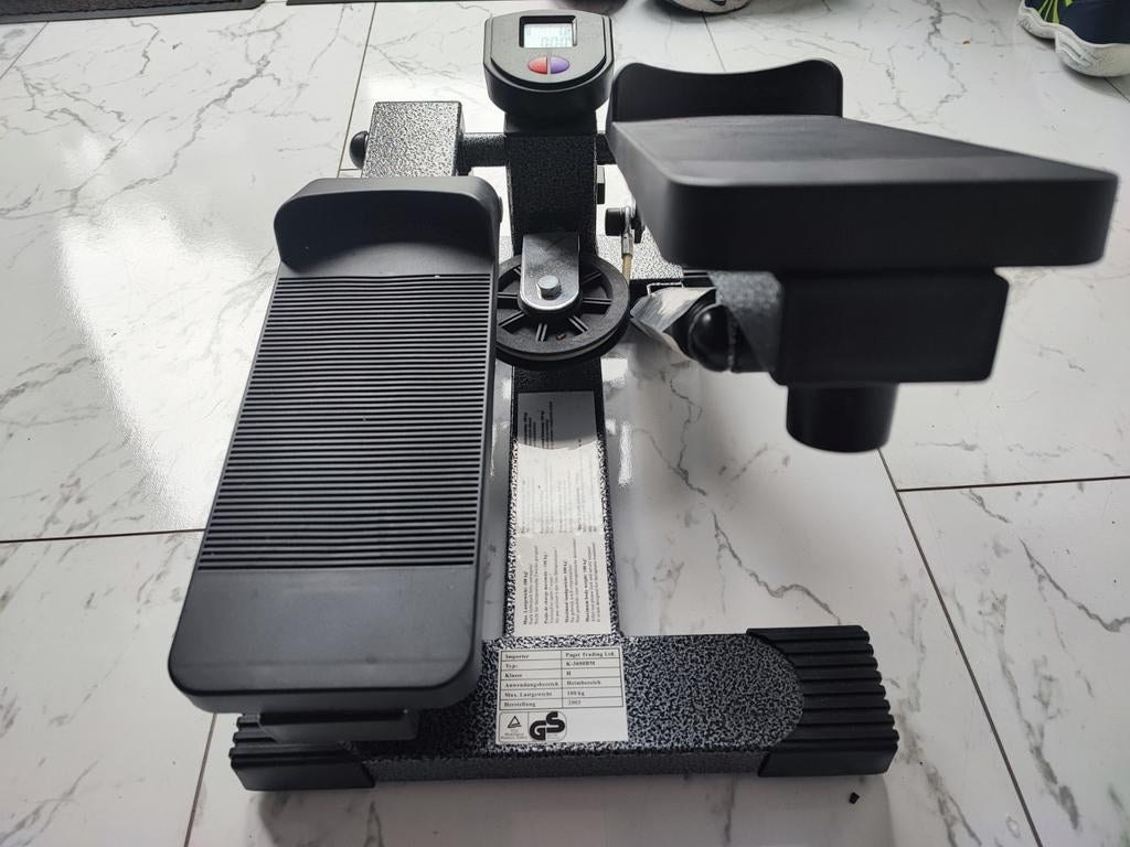 Compacte Stepper met Display - Ideaal voor Thuis Fitness, Ophalen of Verzenden, Gebruikt, Benen, Overige typen