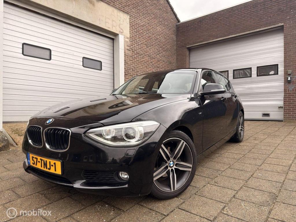 BMW 1-serie 116i Business, 1-Serie, Euro 5, 4 cilinders, Zwart