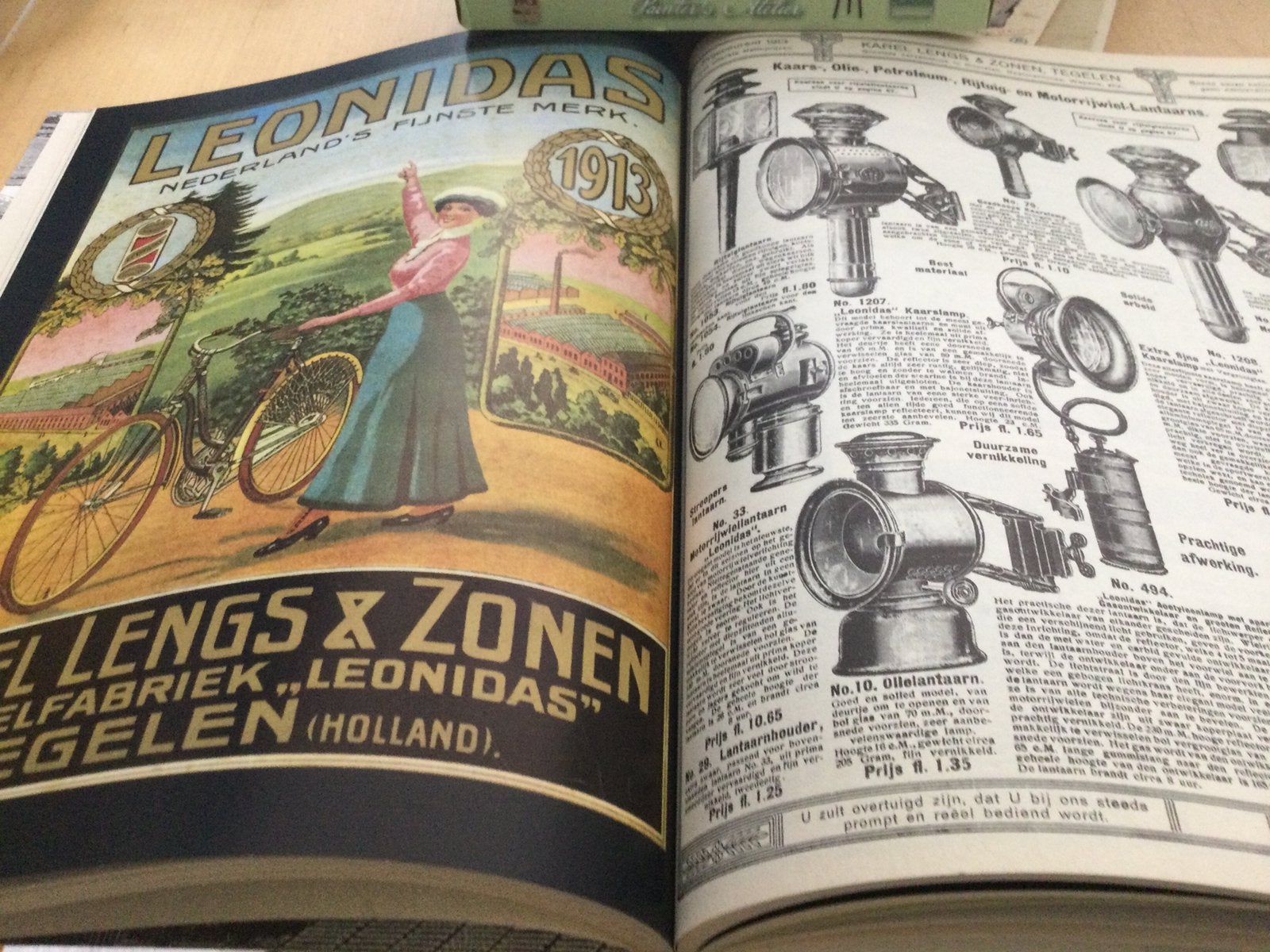Te koop boek winkel van sinkel., Ophalen of Verzenden