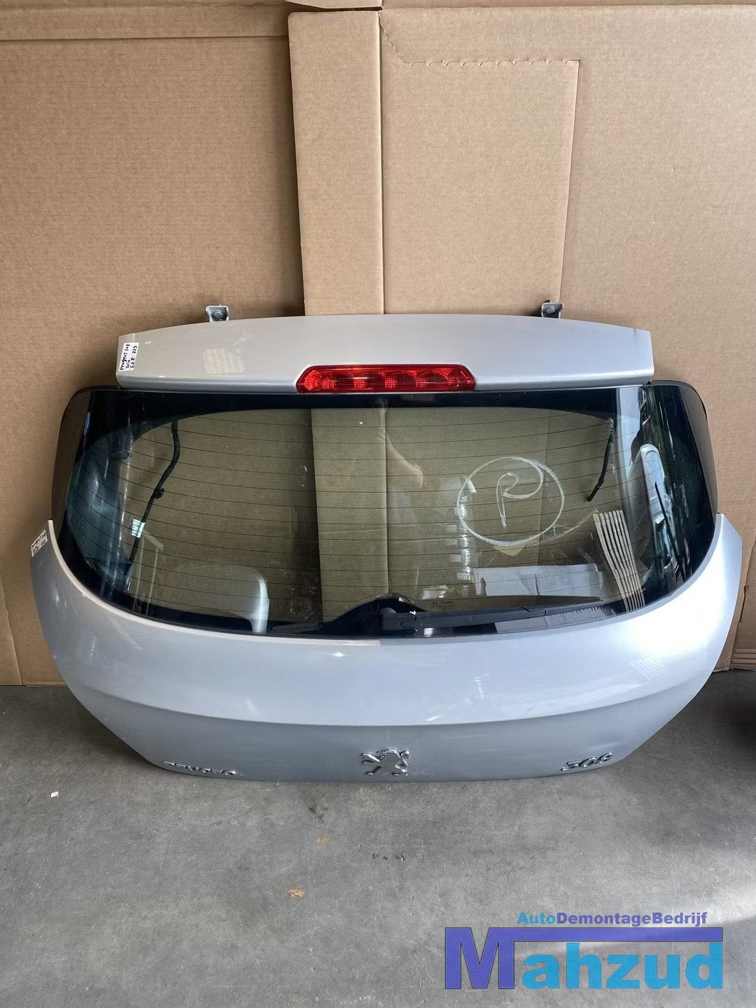 PEUGEOT 308 Grijs EZR Achterklep 2007-2013, Taurusavenue 1
2132 LS  Hoofddorp, NL, Gebruikt, Contact.group@renault.com, Ophalen of Verzenden