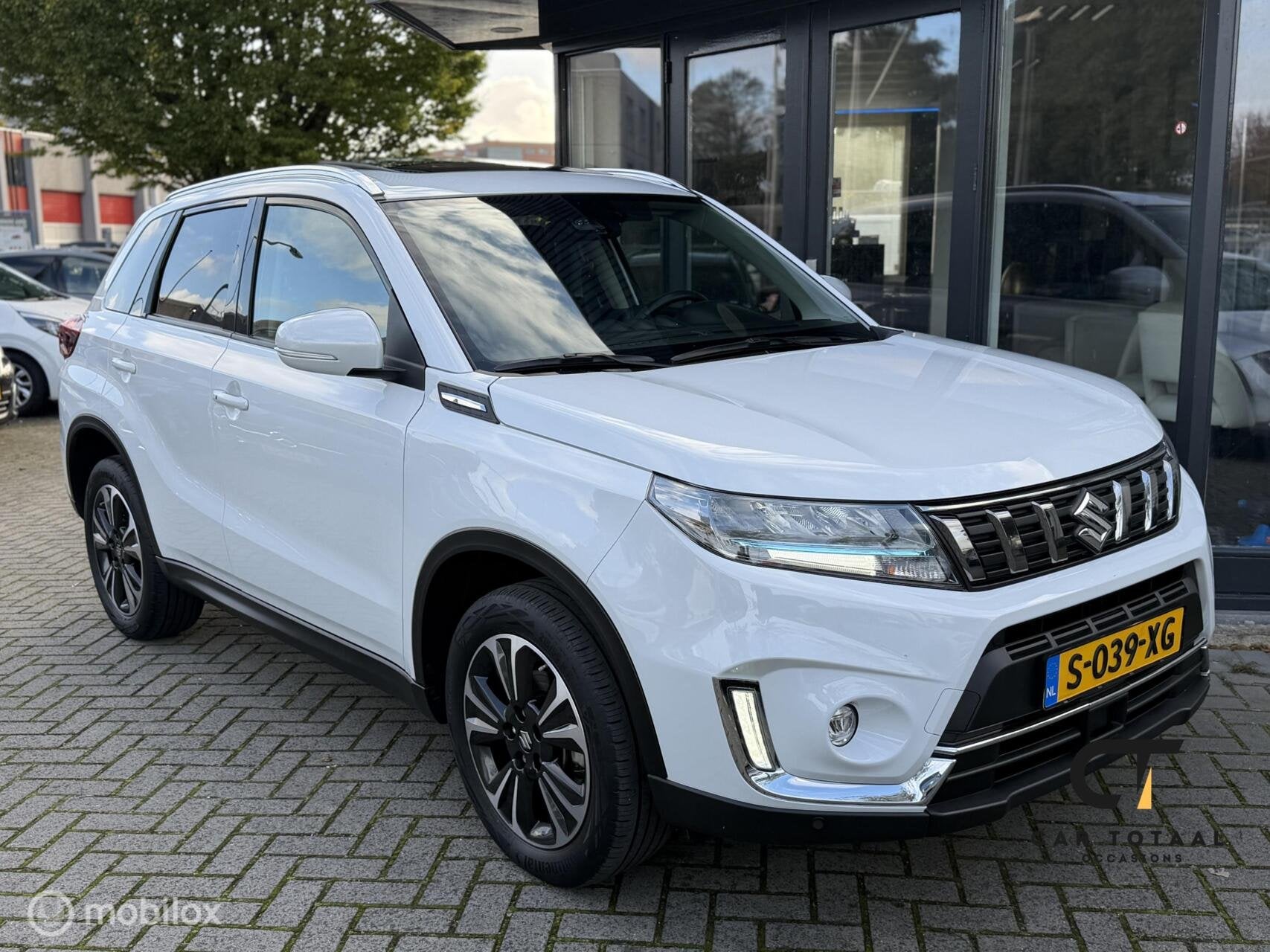 Suzuki Vitara 1.5 Hybrid Style|PANO|CAMERA|GARANTIE|ACC|, Auto's, Gebruikt, Euro 6, 4 cilinders, 400 kg