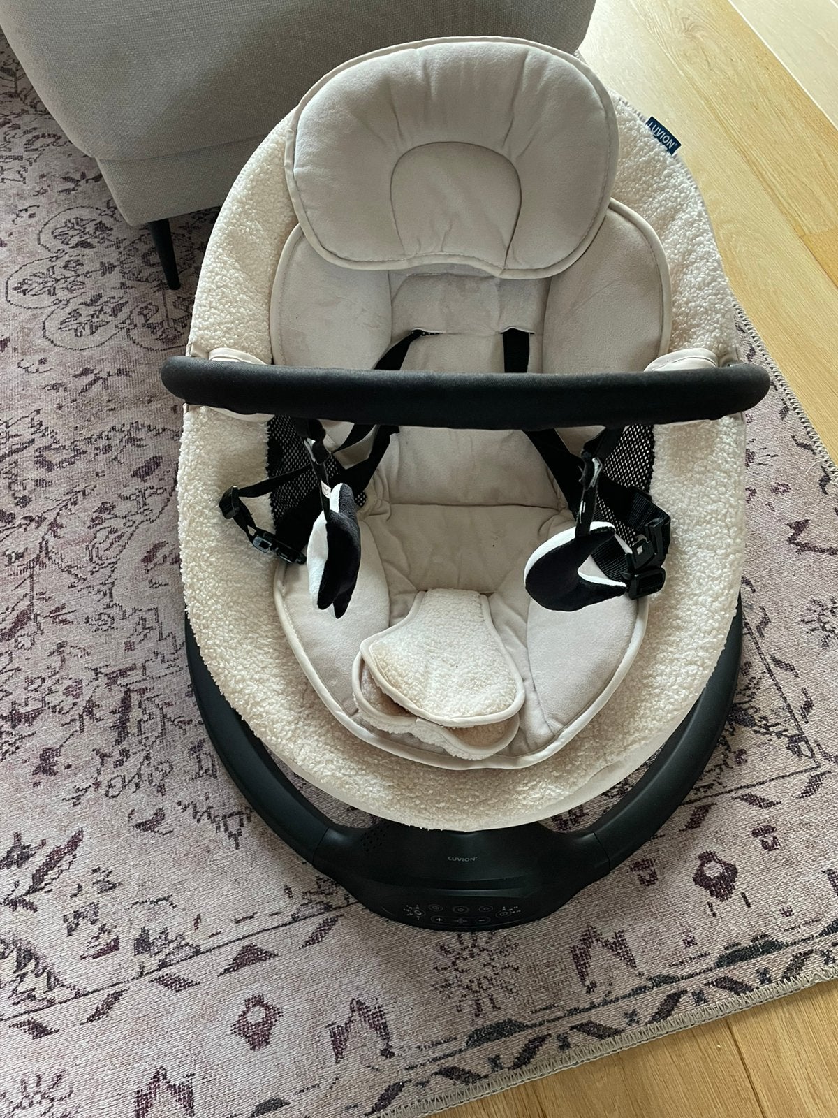 Luvion baby swing beige, Ophalen, Zo goed als nieuw