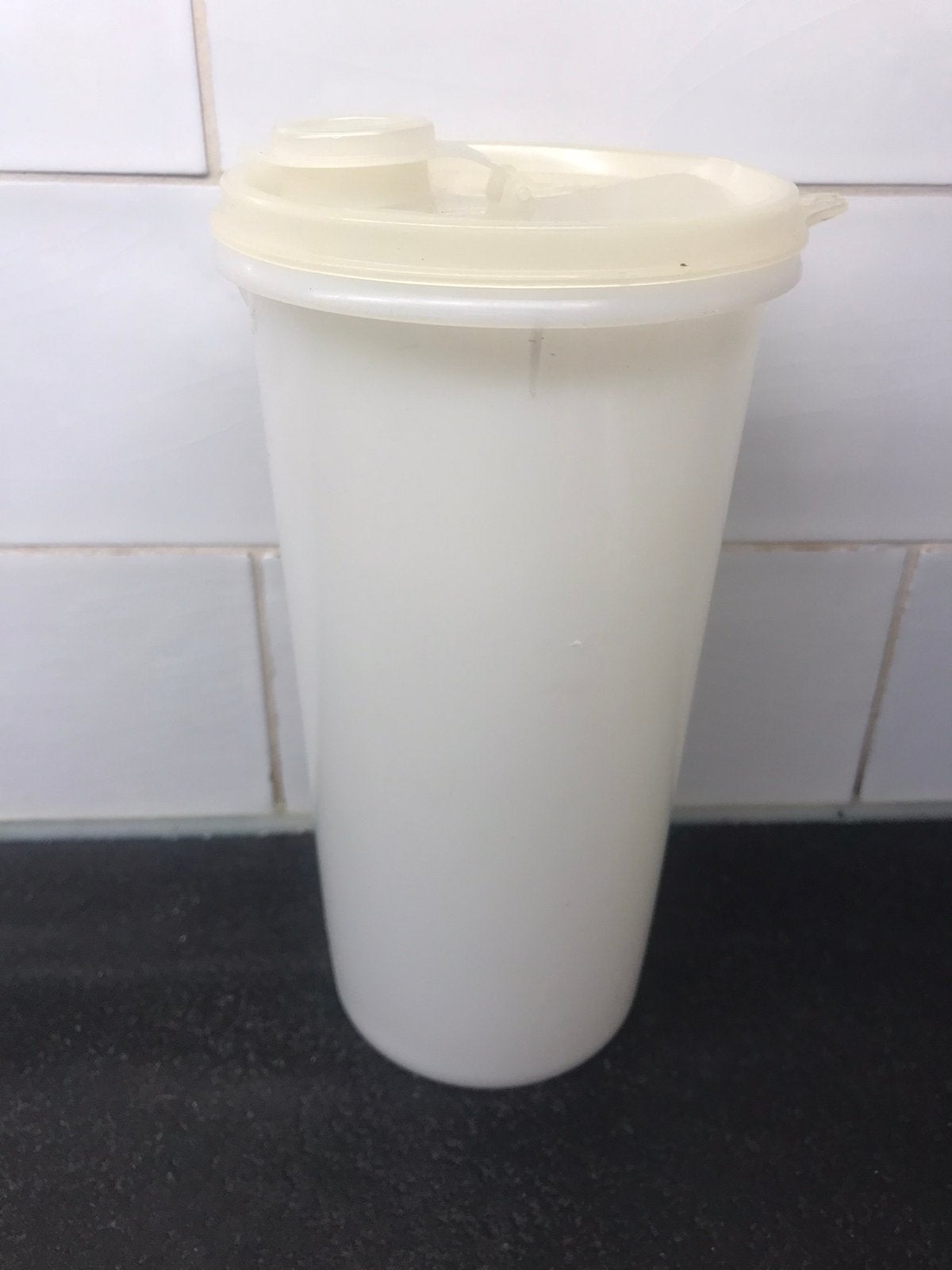 Tupperware retro kan bus trommel voorraadbus koffiebus, Gebruikt, Wit, Bus of Trommel, Met deksel