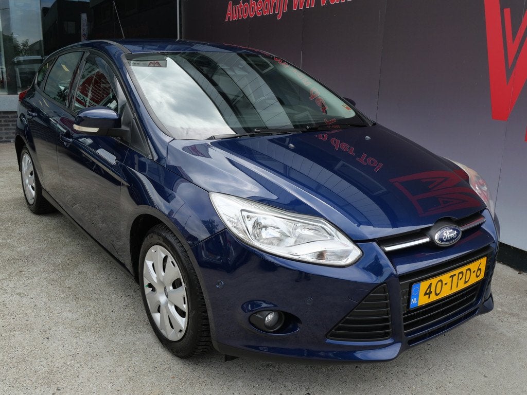 Ford Focus 1.6 ECOBOOST TREND | NAVI | CRUISE | TREKHAAK | N, Stof, Zwart, 4 cilinders, 150 pk