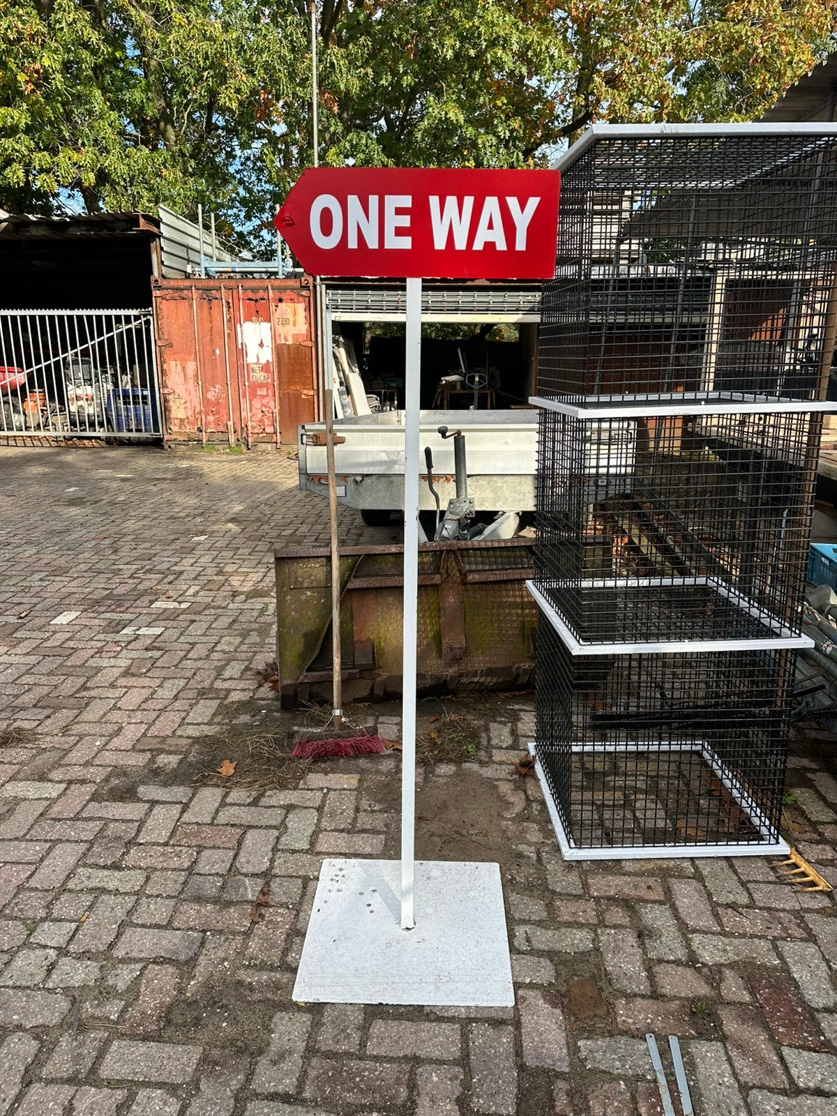 Wegwijzer bord One Way op paal - metaal - 175 cm hoog, Ophalen, Gebruikt, Metaal, X