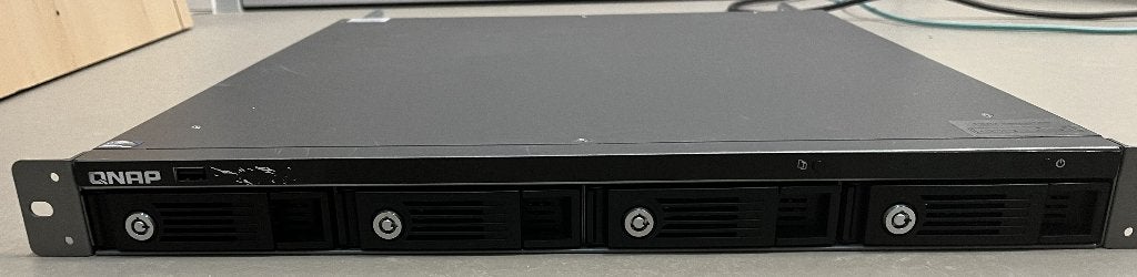 QNAP TS-469U, 4x WD Enterprise Re SATA 2GB + 1 spare disk, Computers en Software, NAS, Ophalen of Verzenden, Gebruikt