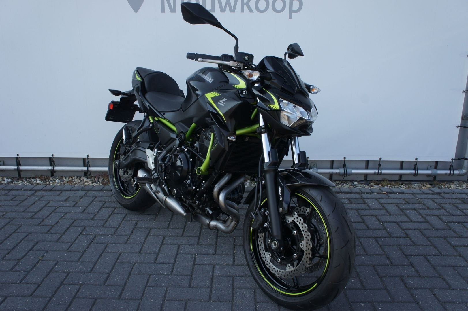 KAWASAKI Z650 (bj 2022) 5,239 km, Motoren, 2 cilinders, Bedrijf, Onbekend, KAWASAKI