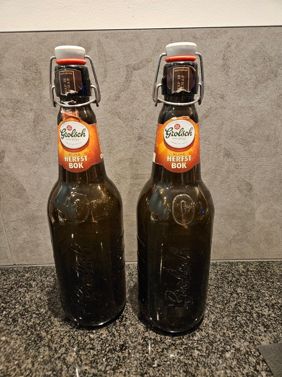 2 LEGE Grolsch beugelflessen 1.5 liter voor de verzamelaar, Ophalen of Verzenden, Gebruikt, Groen, Glas