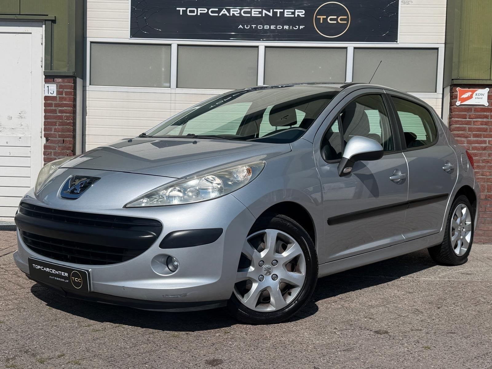 Peugeot 207 1.6 VTi XT/AIRCO/AUT/TREKH/PARKS/CRUISE/APK/NAP, Gebruikt, 4 cilinders, Bedrijf, 1221 kg