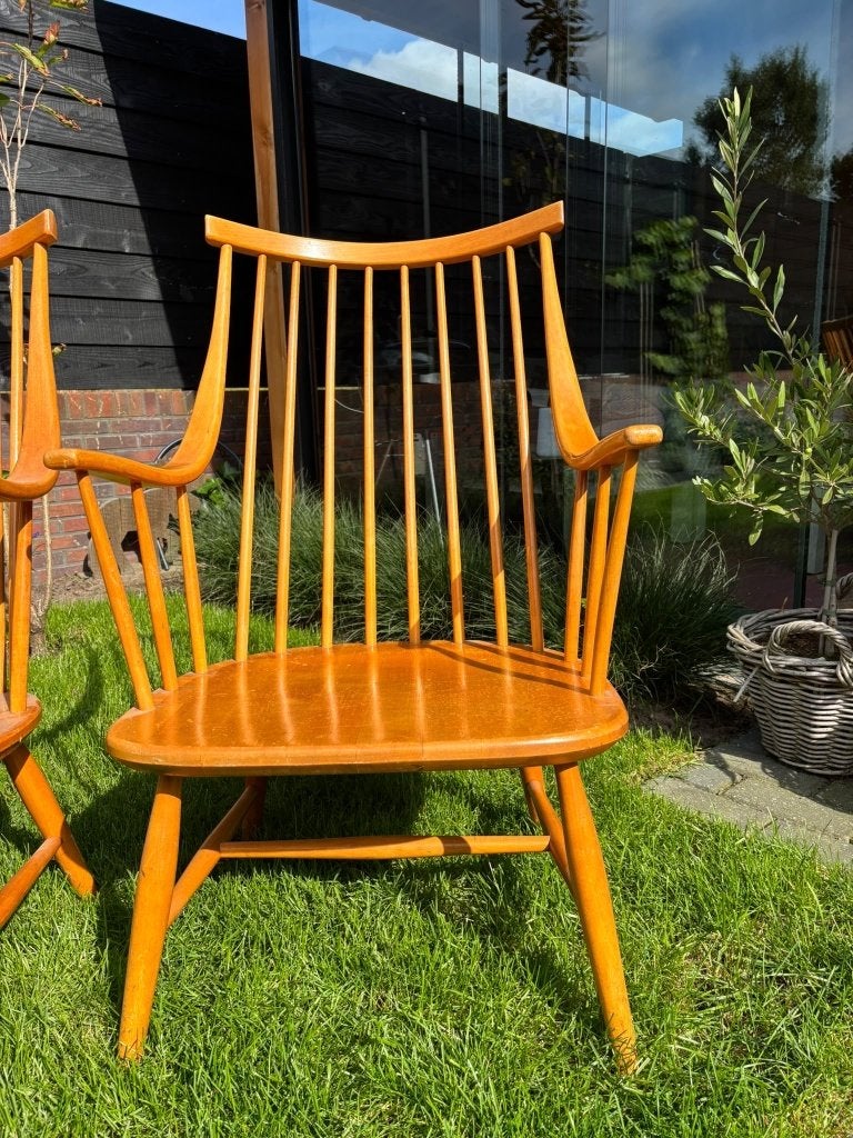 2 Lena Larsson Spijlenstoelen, Ophalen