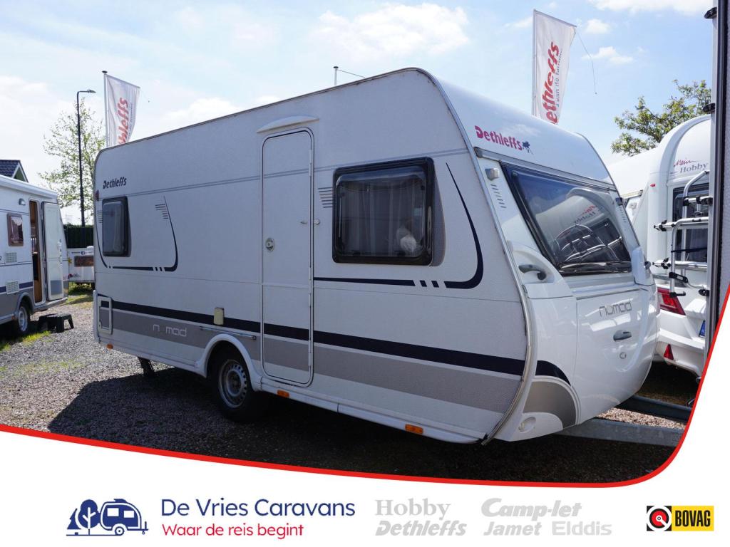 Dethleffs Nomad 450 DB incl.mover en voortent, Caravans en Kamperen, Caravans, Bedrijf, tot en met 4, 1000 - 1250 kg, Rondzit