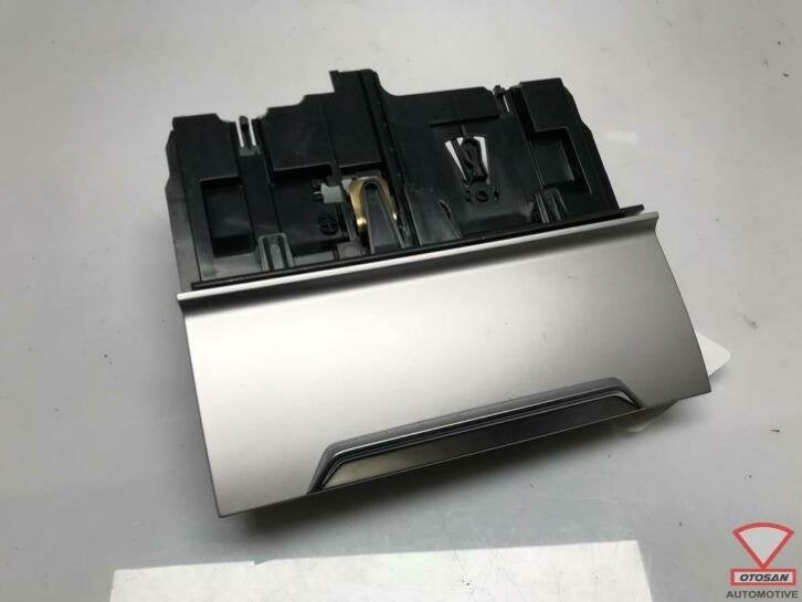 vw passat b8 asbak 3g1863071, Auto-onderdelen, Interieur en Bekleding, Volkswagen, Gebruikt, Ophalen of Verzenden