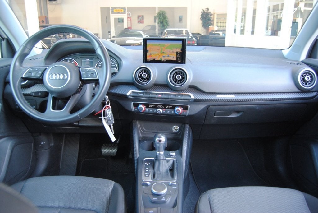 Audi Q2 30 TFSI Design PL+ (bj 2019, semi-automaat), Auto's, Stof, Gebruikt, 116 pk, Wit