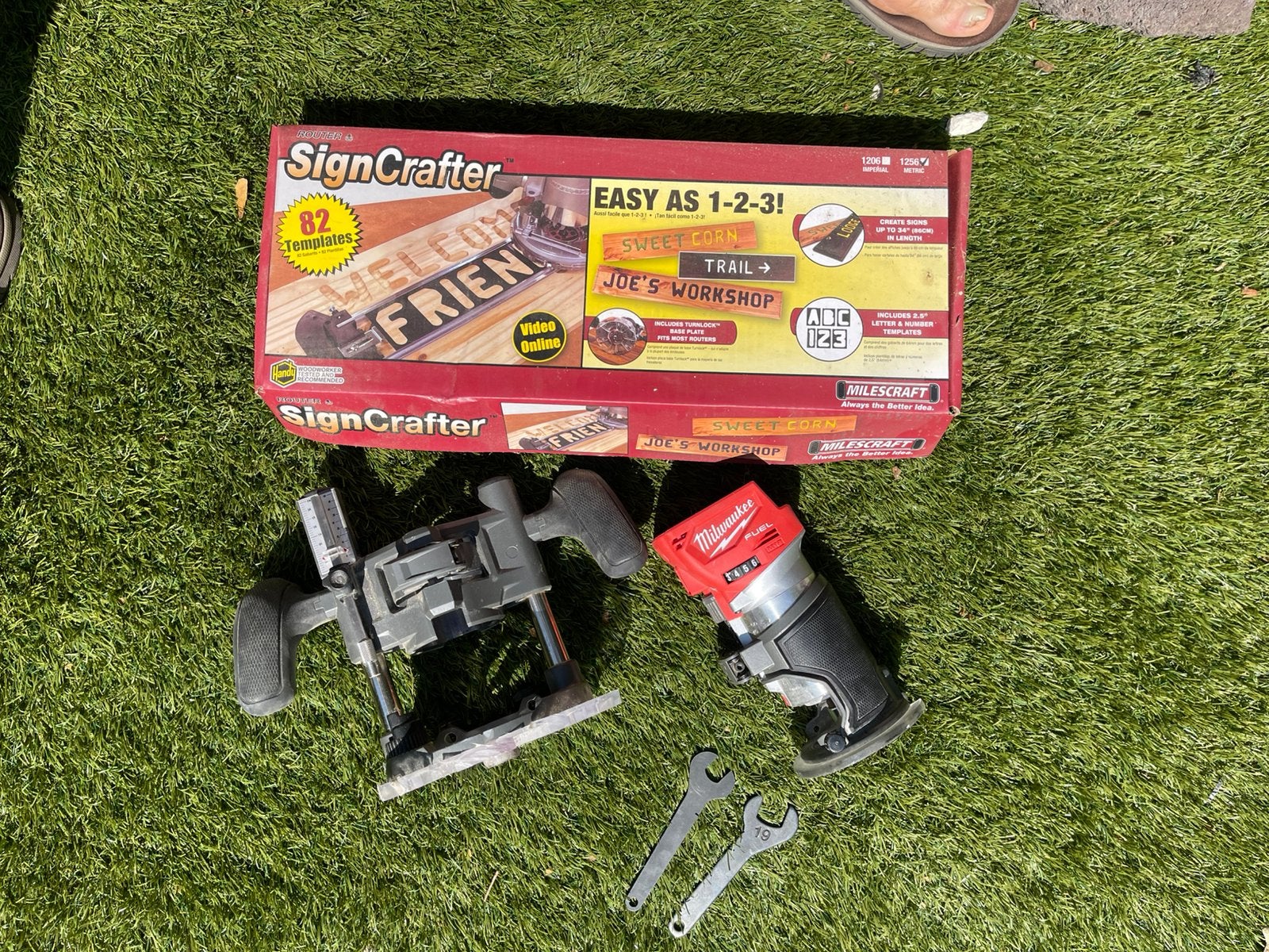 Milwaukee FTR8 bovenfrees, kopieerringen en signcrafter, Ophalen of Verzenden, Zo goed als nieuw, Elektrisch, Bovenfrees