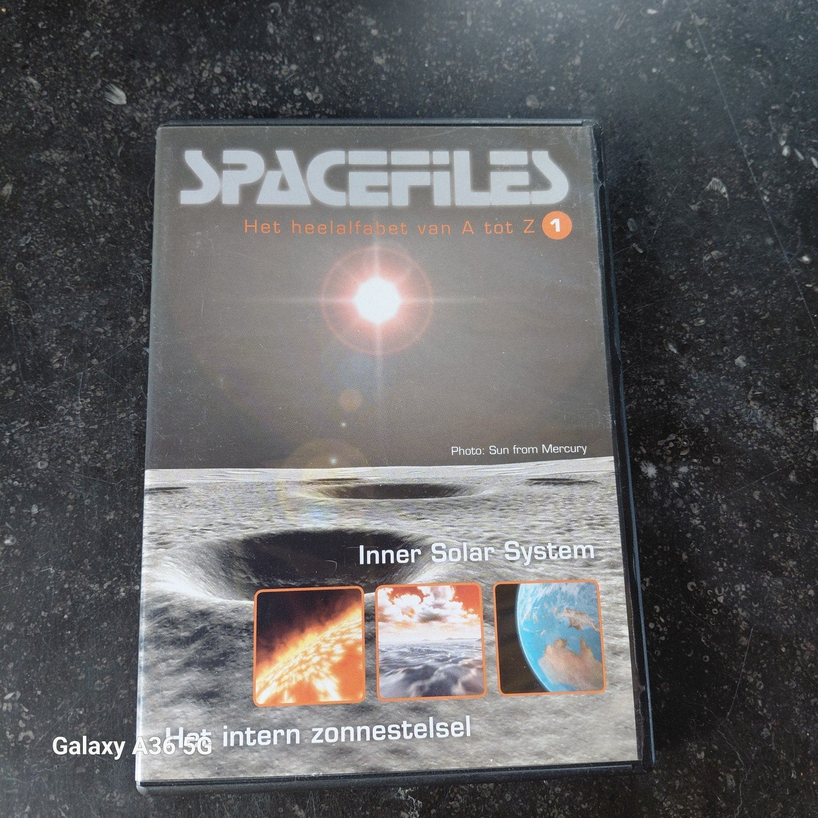 Spacefiles: Het Heelalfabet van A tot Z - Inner Solar System, Gebruikt, Alle leeftijden, Wetenschap of Techniek, Ophalen of Verzenden