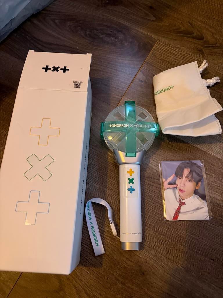 TXT Lightstick - Officiële (Ver. 1), Ophalen of Verzenden, Zo goed als nieuw