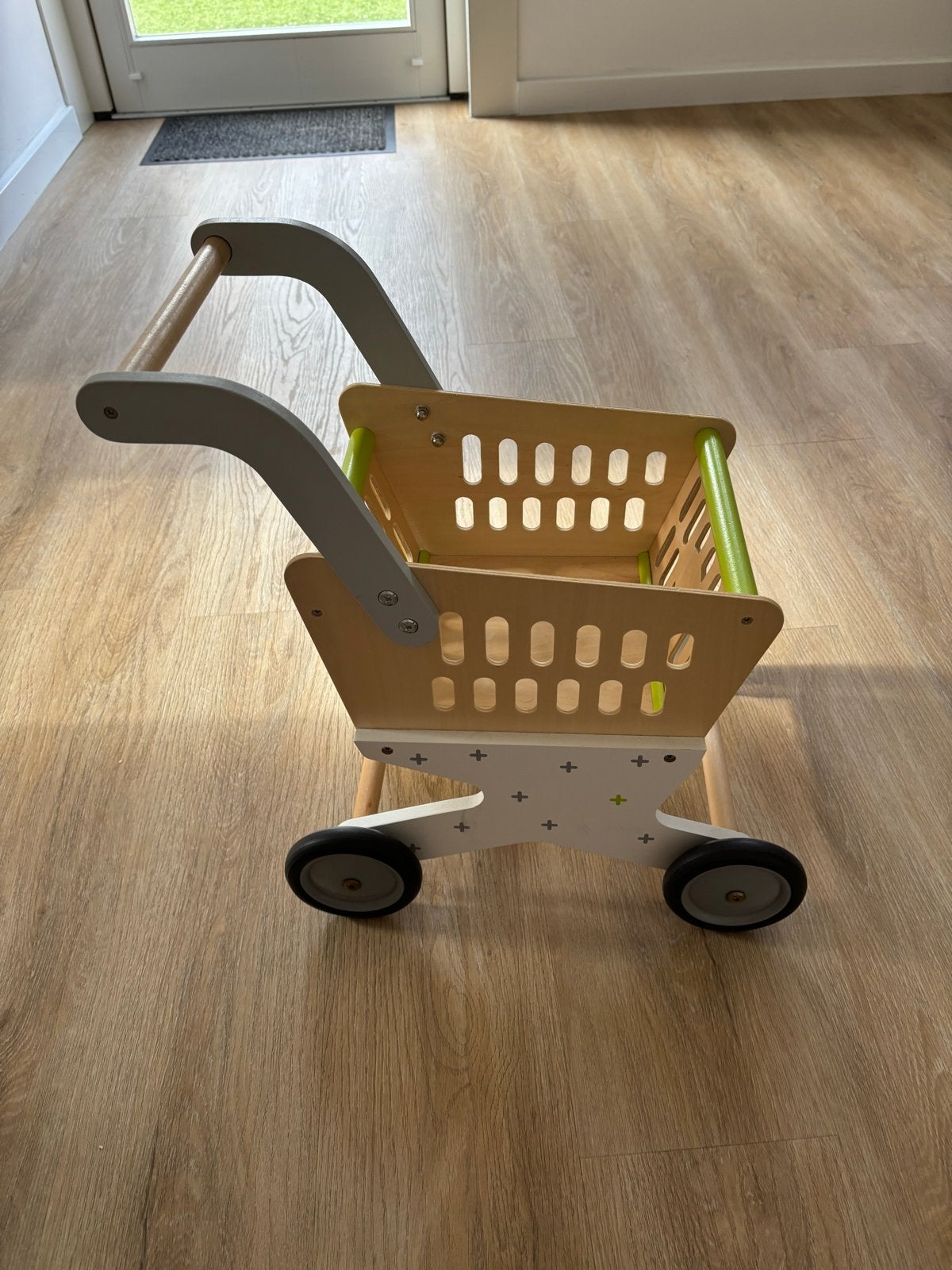 Houten speelgoedwinkelwagen, Ophalen, Zo goed als nieuw, Duw- of Trekspeelgoed