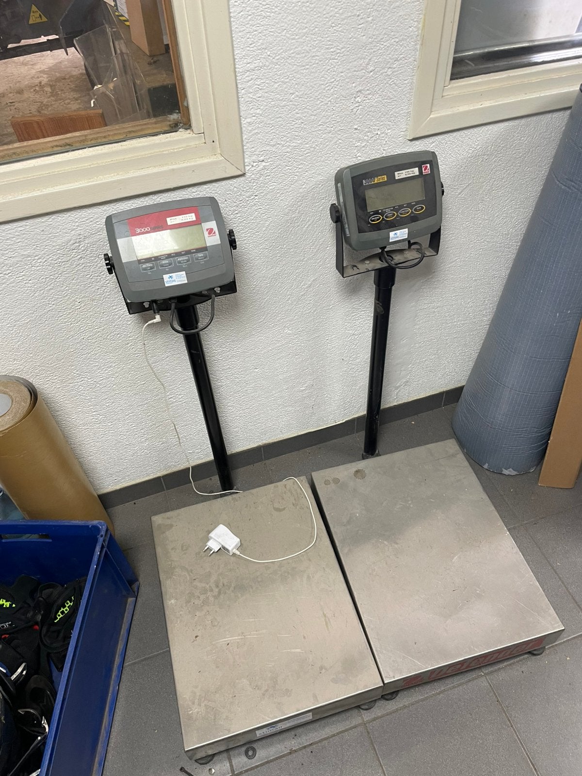 2x ohaus 3000 series weegschalen, Ophalen of Verzenden, Zo goed als nieuw, Precisieweegschaal, 100 tot 200 kg