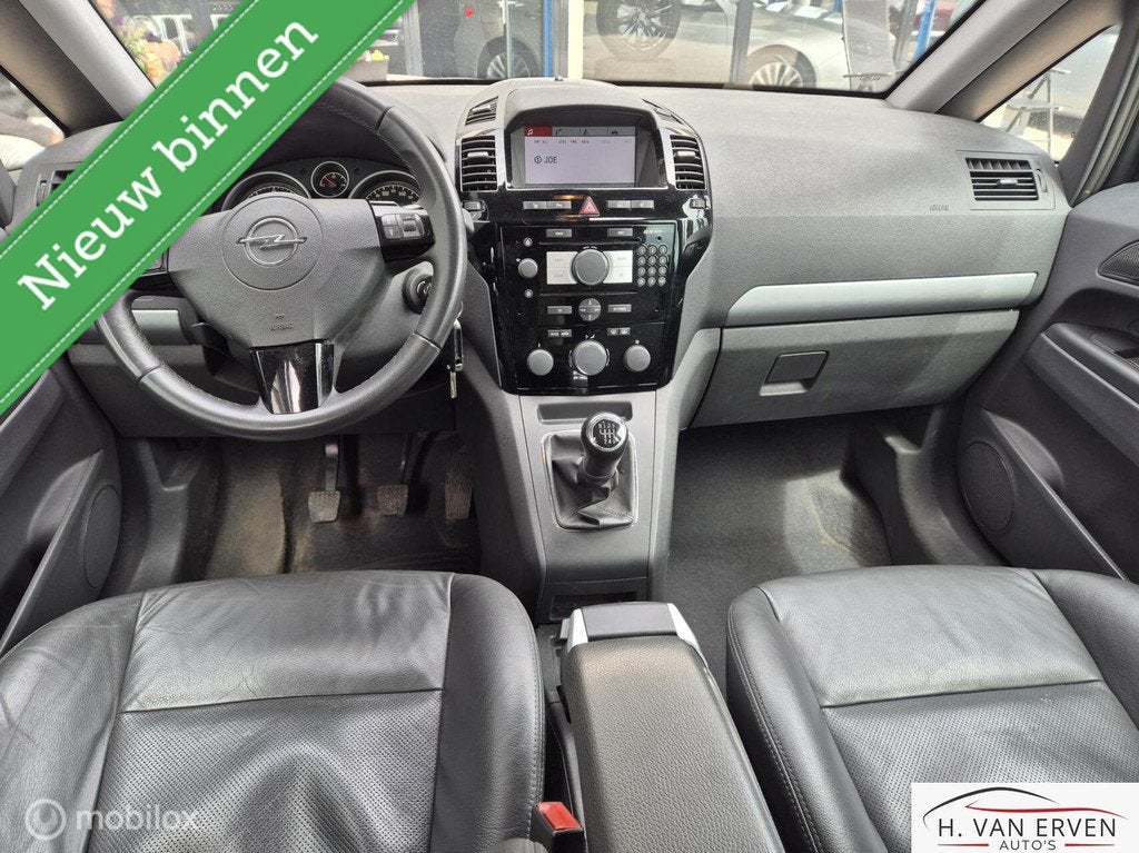 Opel Zafira Cosmo LEDER NAVI PDC TREKHAAK NAP, Auto's, Opel, Voorwielaandrijving, 4 cilinders, 7 stoelen, Bedrijf