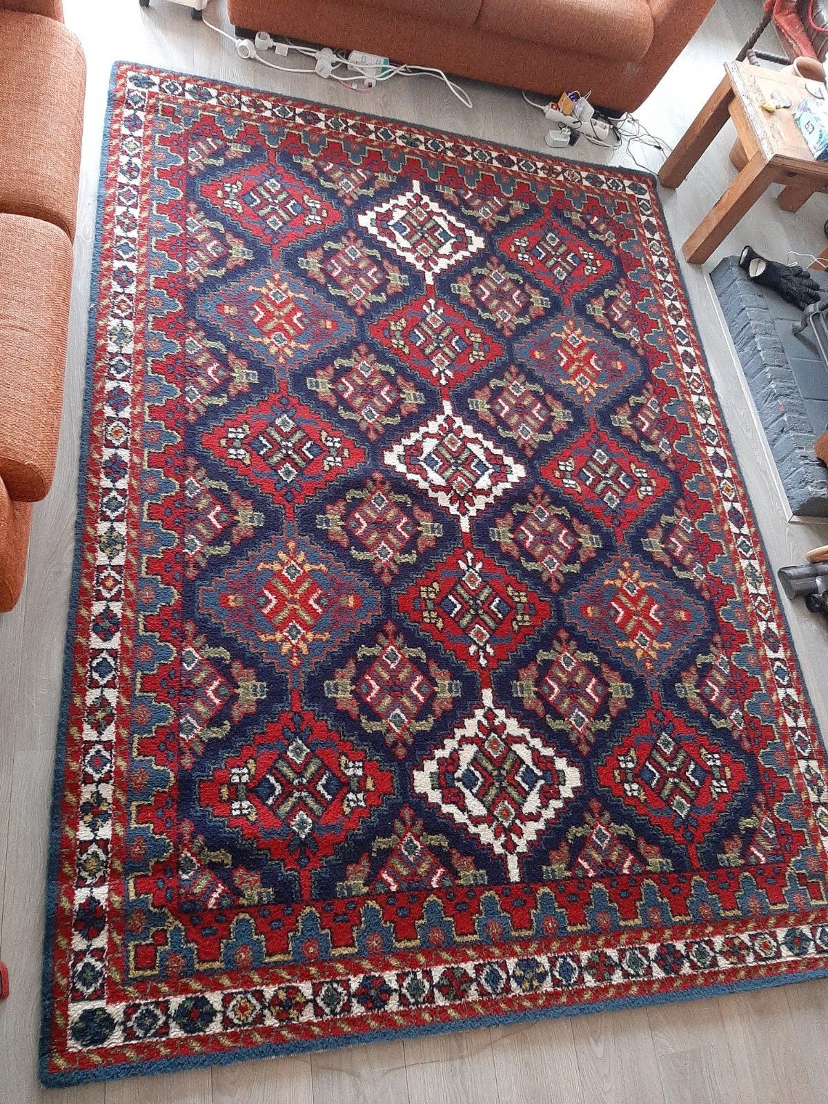 Mooie KVT gemaakt Tapijt 200x290 cm - Pure Scheerwol, Huis en Inrichting, Stoffering | Tapijten en Kleden, Gebruikt, 150 tot 200 cm