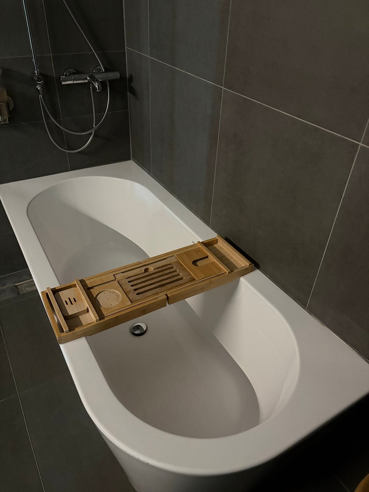 Mooi halfvrijstaand ligbad wit glans, 175x79x59 cm, Ophalen, Gebruikt, Met bad