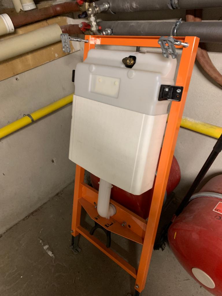 Inbouwreservoir voor toilet - Nieuwstaat, Doe-het-zelf en Verbouw, Sanitair, Ophalen of Verzenden, Zo goed als nieuw, Toilet