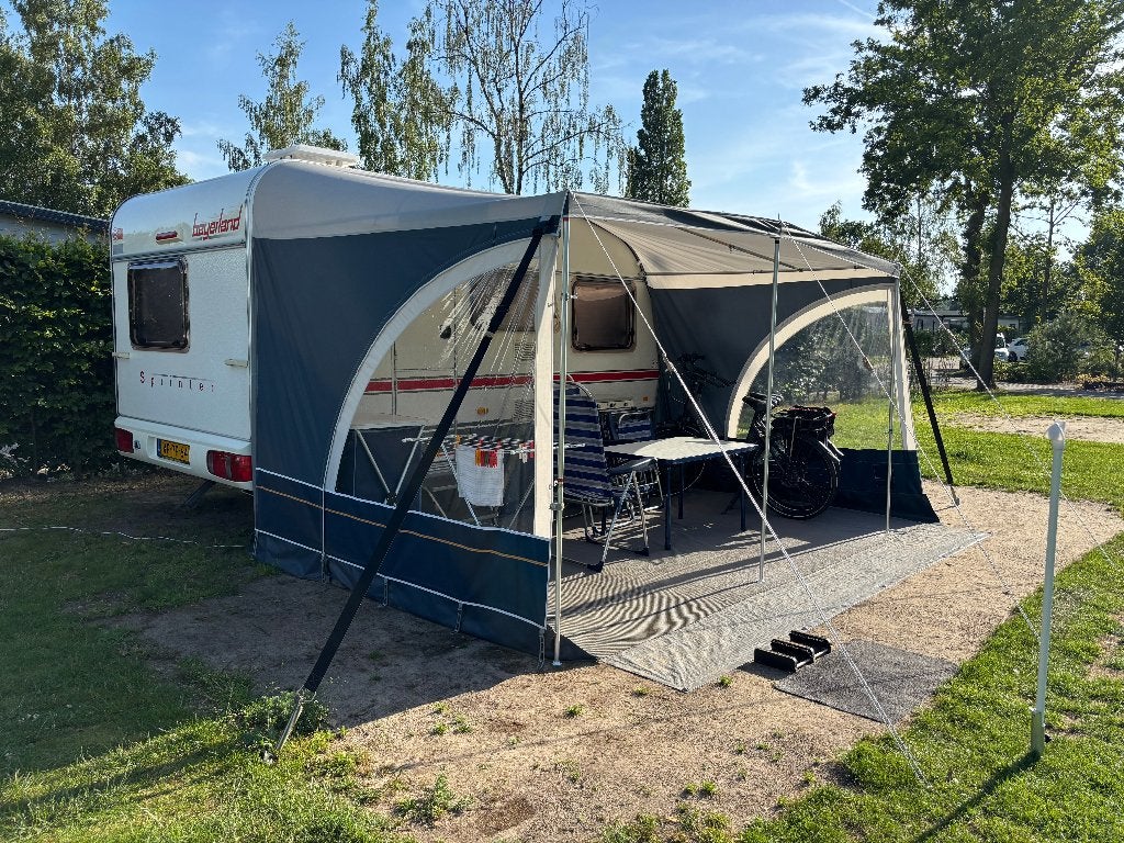 Caravan Beyerland Sprinter 390 D LX, Caravans en Kamperen, Caravans, Standaardzit, Schokbreker, 750 - 1000 kg, Particulier
