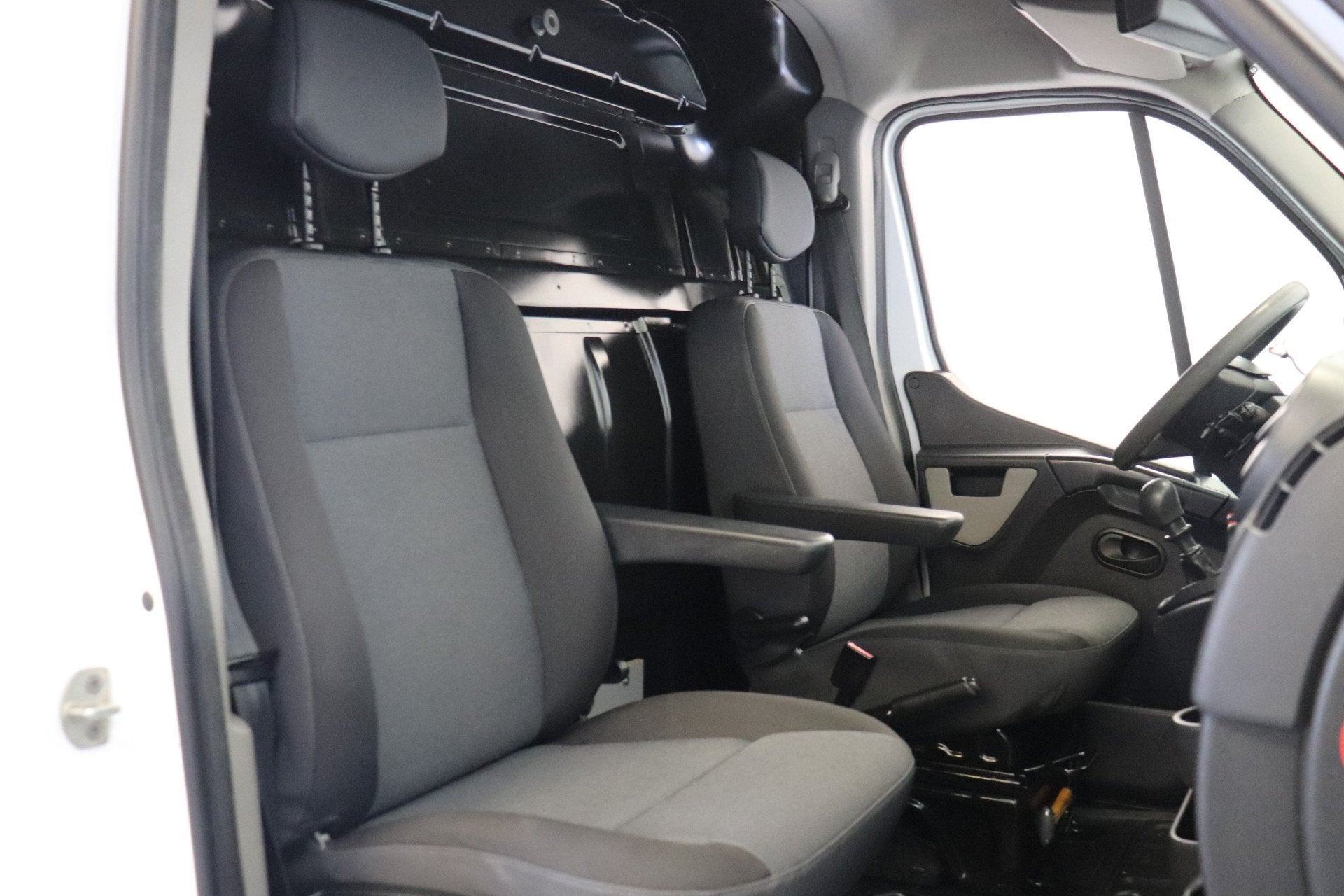 Renault Master 2.3 dCi 130PK L2H2 EURO 6 - Airco - Navi - Cr, Stof, Gebruikt, 4 cilinders, Renault