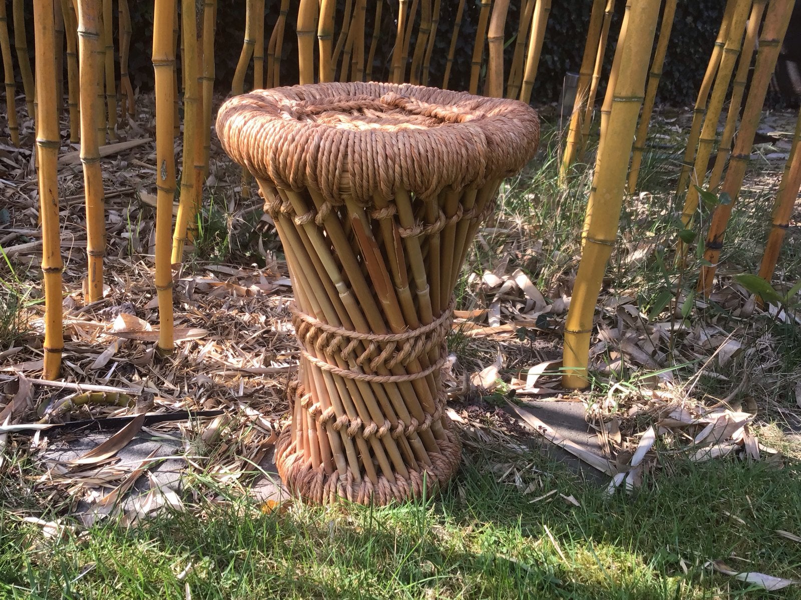 Decoratieve bamboe plantenstandaard / bijzettafel, Boho, Ophalen of Verzenden, Zo goed als nieuw, Natuurlijk materiaal