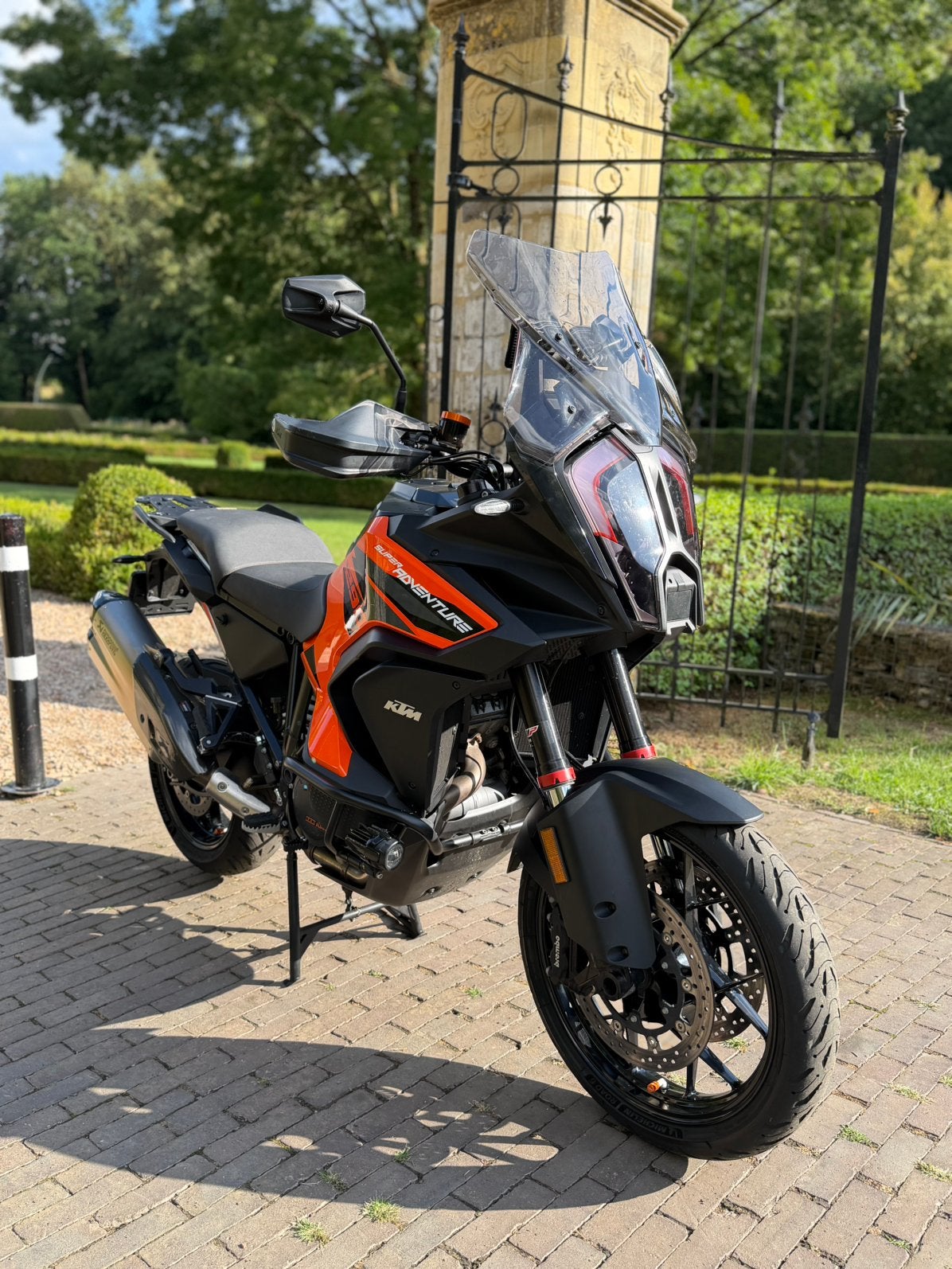 KTM 1290 Super Adventure S 2022 Akrapovic Touratech (SAS), Motoren, Motoren | KTM, 2 cilinders, Handvatverwarming, Motorrijbewijs A