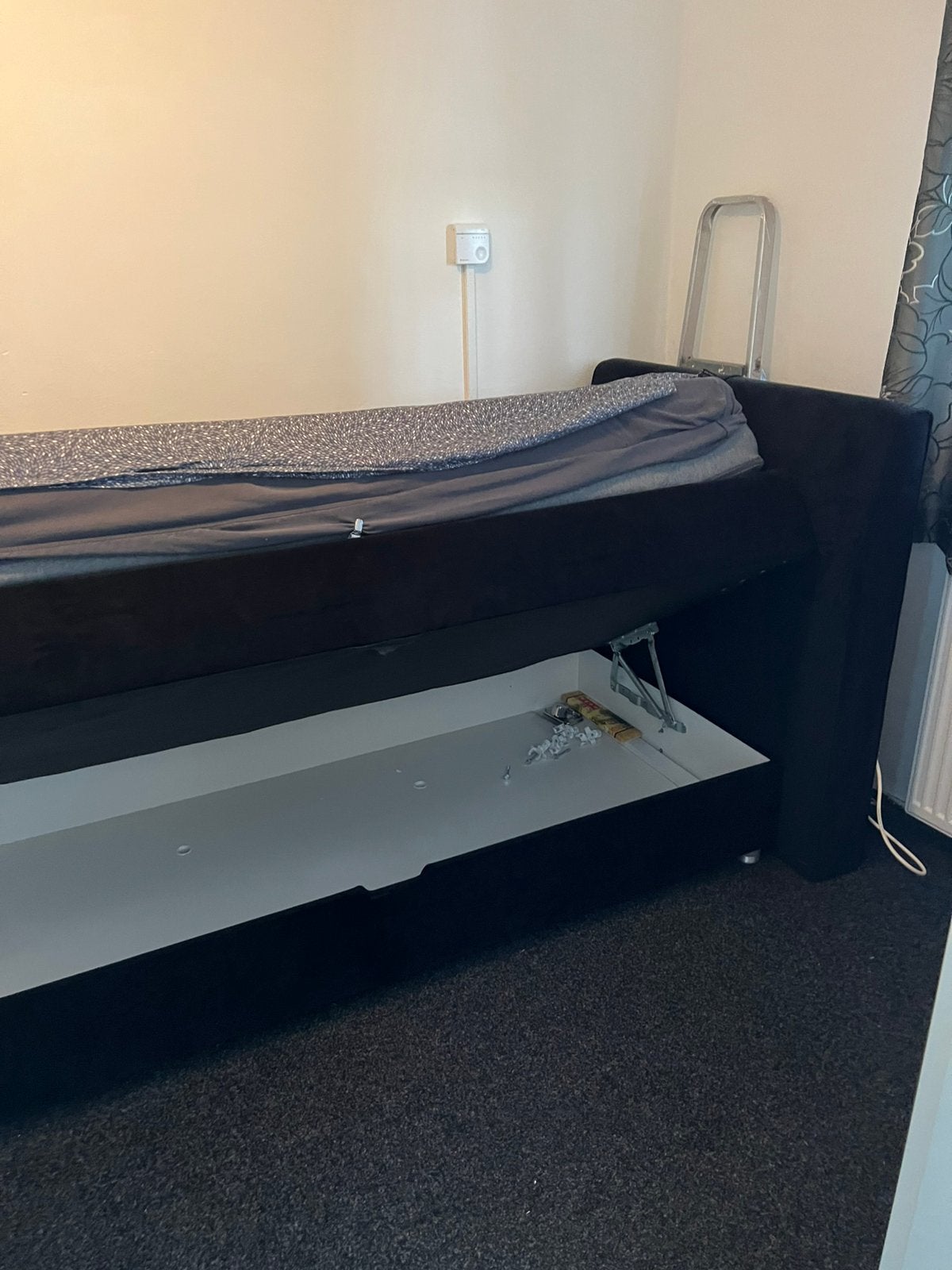 Miodormio boxspring met opbergbox, 90x200, Ophalen, Gebruikt, 90 cm, Eenpersoons