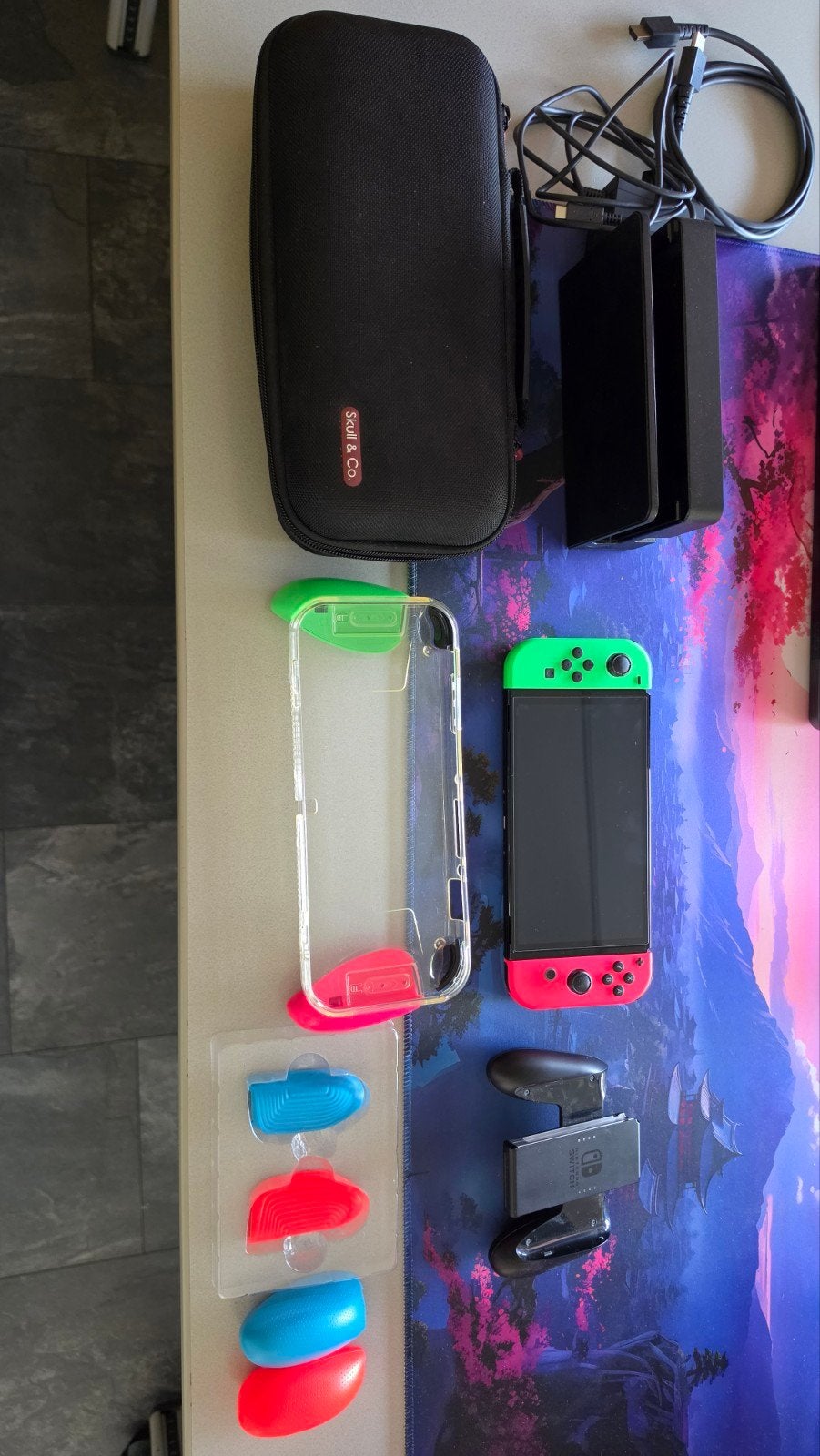 Nintendo switch OLED + 512GB micro SD en accessoires, Spelcomputers en Games, Spelcomputers | Nintendo Switch, Ophalen of Verzenden