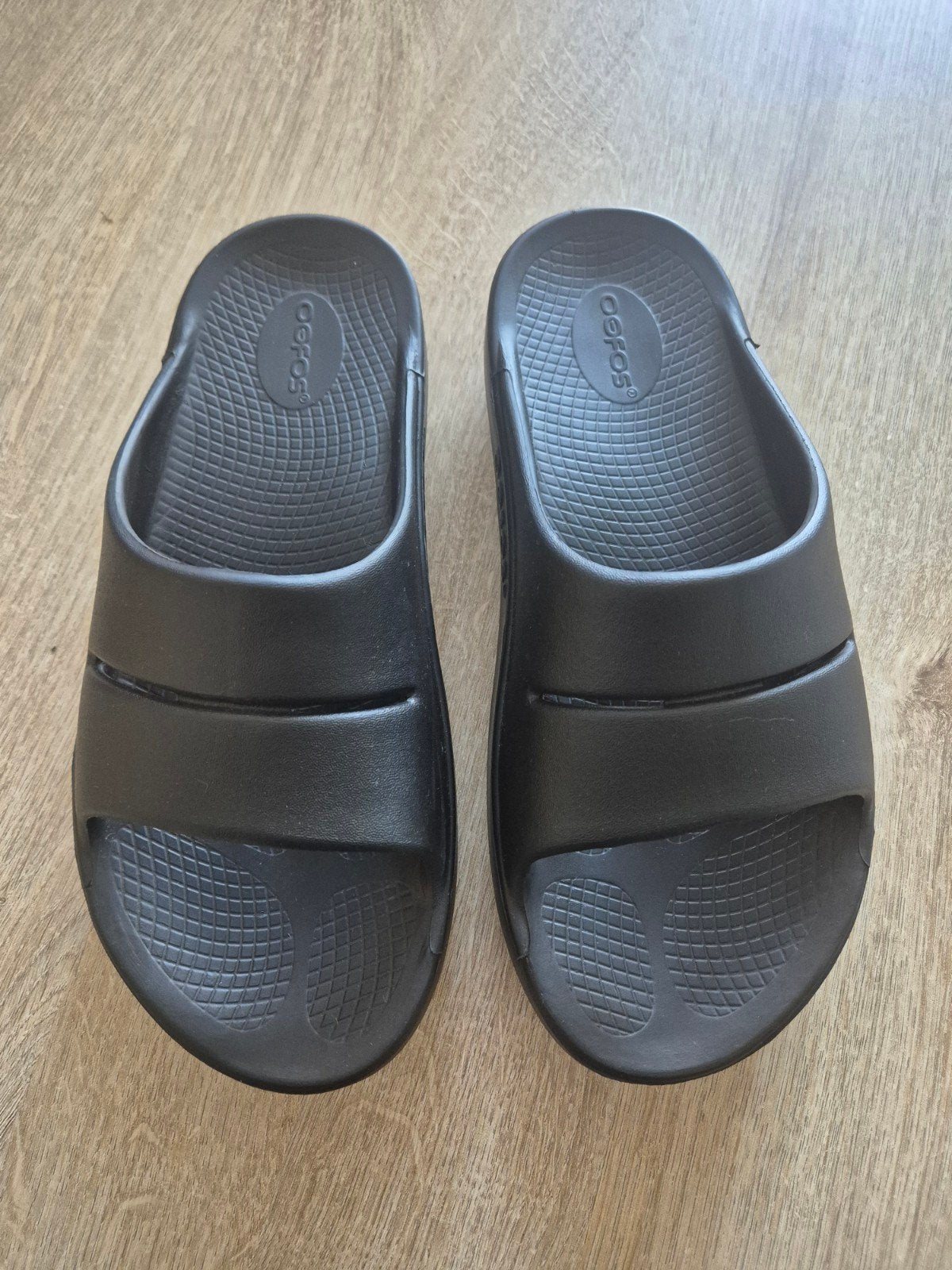 Oofos OOahh recovery sandalen, Ophalen of Verzenden, Zo goed als nieuw, Sandalen of Muiltjes