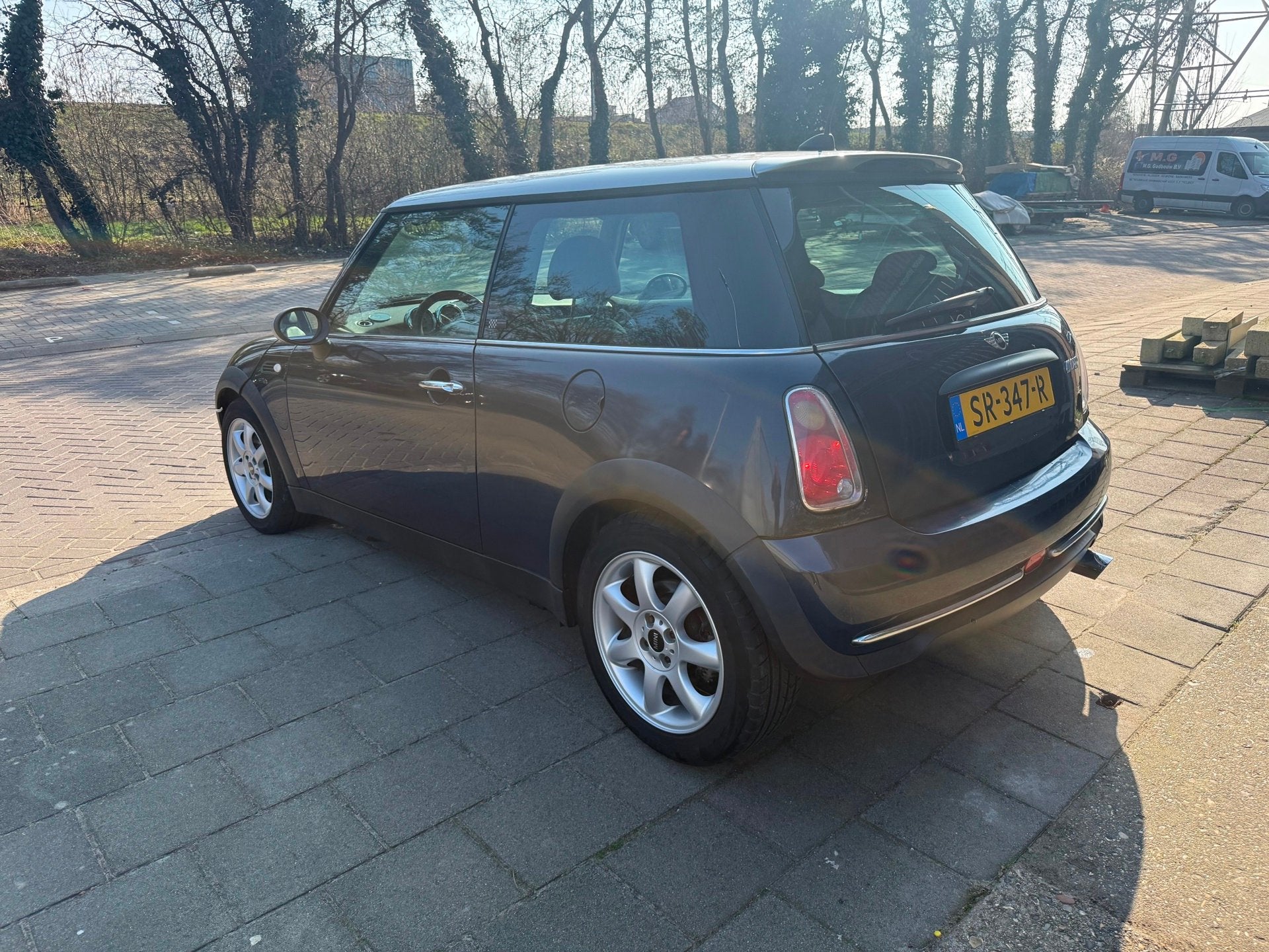 Mini Mini 1.6 Cooper MET NIEUW APK, Voorwielaandrijving, Gebruikt, Zwart, 4 cilinders