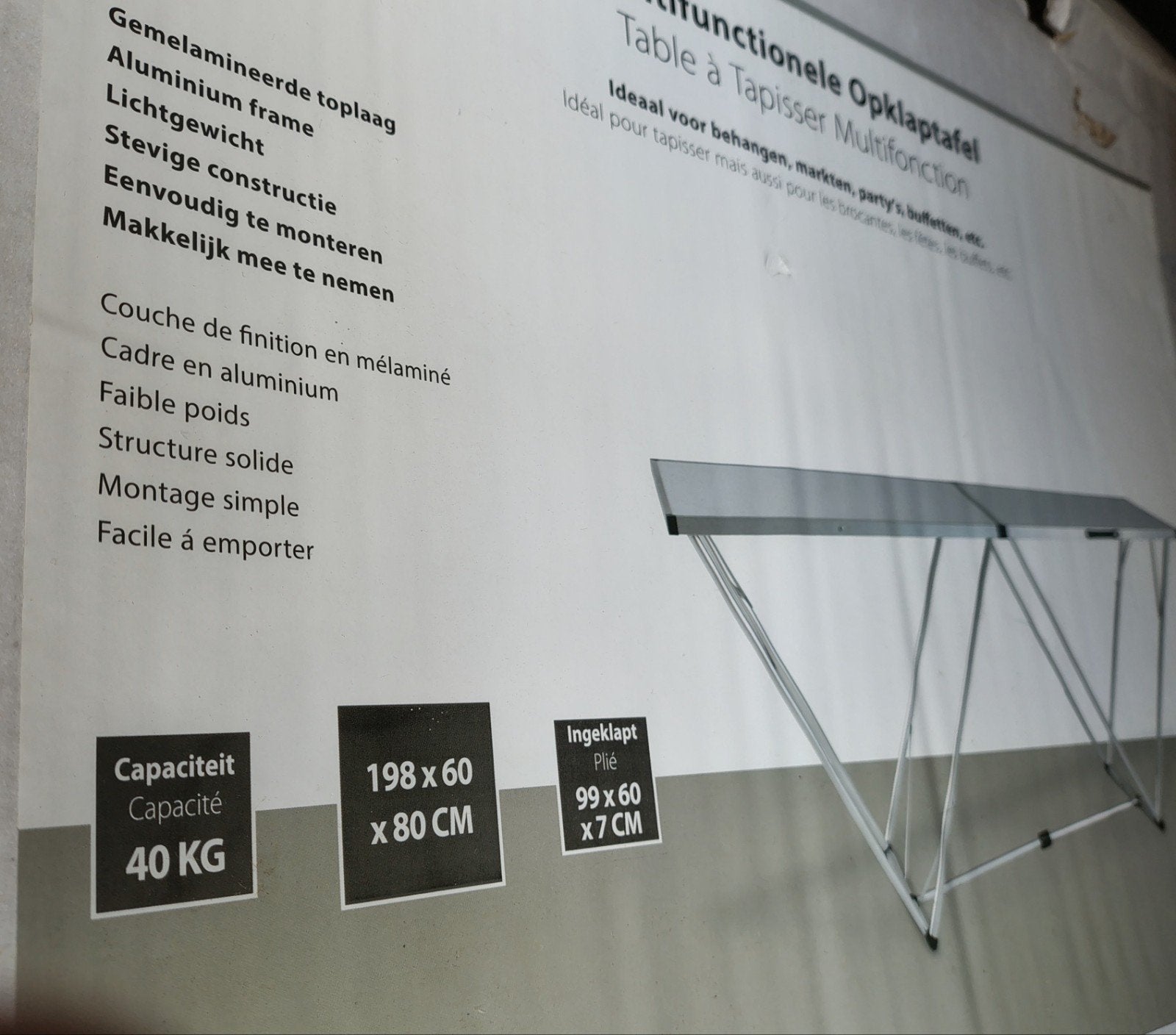 Behangtafel zo goed als nieuw, Ophalen