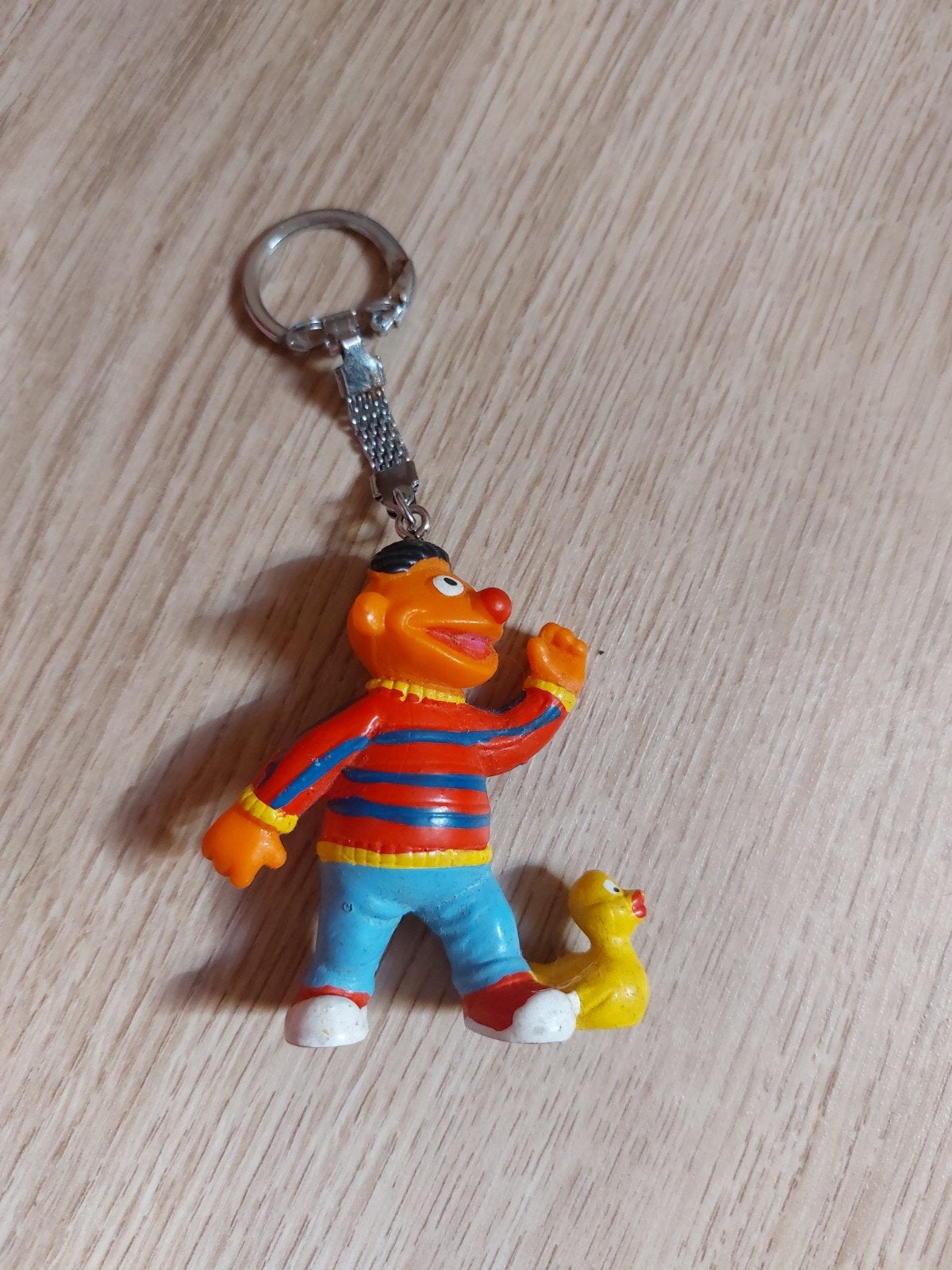 Sesamstraat Ernie sleutelhanger 8 cm *, Verzamelen, Ophalen of Verzenden