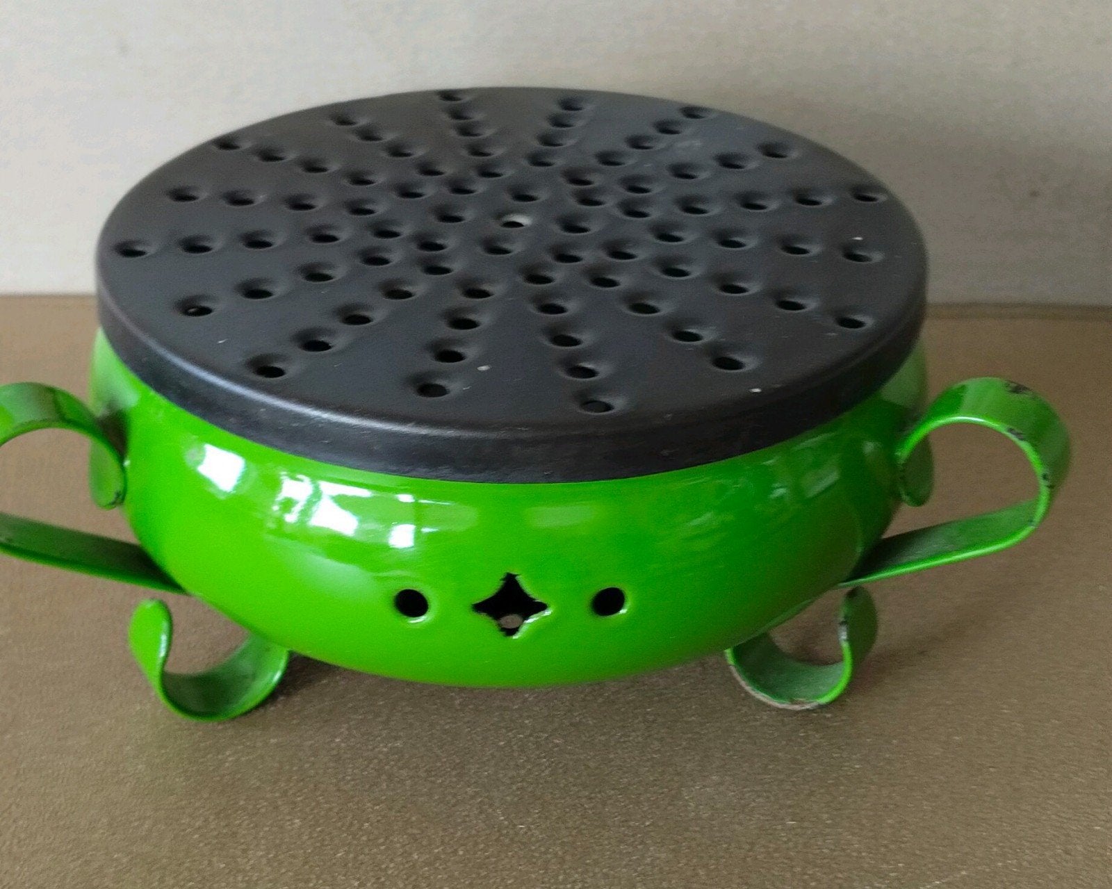 Groen emaille theelicht-Rechaud-Warmhoudplaatje, Verzenden