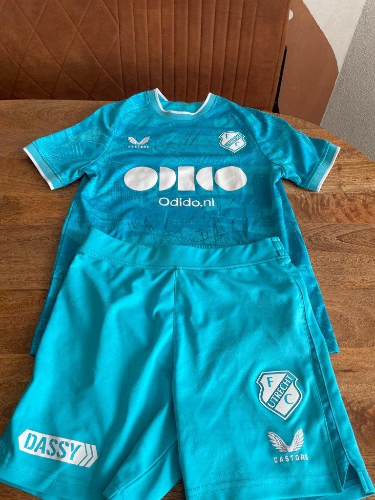 FC Utrecht voetbalsetje met handtekening Ron Jans en spelers, Overige, Jongen of Meisje, Ophalen of Verzenden, Zo goed als nieuw