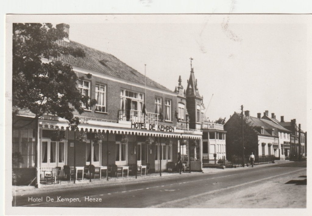 Heeze (N.Br.) - Hotel De Kempen., Verzamelen, Ansichtkaarten | Nederland, Ophalen of Verzenden, 1940 tot 1960, Ongelopen, Noord-Brabant