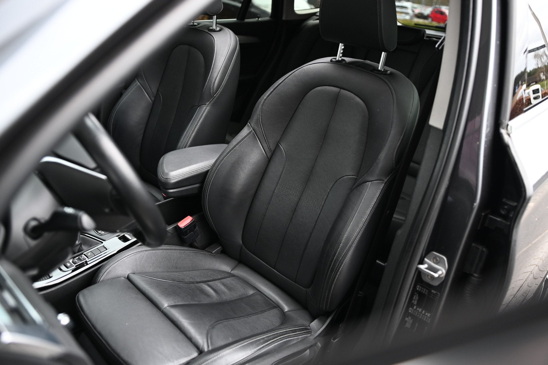 BMW X1 sDrive20i High Executive xLine Automaat / Trekhaak /, Auto's, Bedrijf, Automatische klimaatregeling, SUV of Terreinwagen