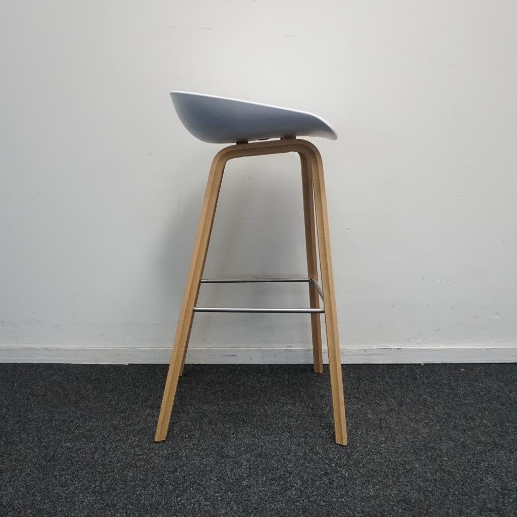 HAY About a Stool AAS32 Barkrukken | Wit / Eiken | 75 cm, Huis en Inrichting, -, -, 60 tot 90 cm, Ophalen of Verzenden