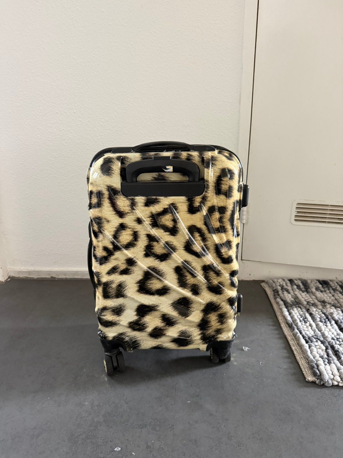 Leopard handbagagekoffer met TSA-slot en 4 draaibare wielen, Sieraden, Tassen en Uiterlijk, Perenmarkt 15, 1681 PG Zwaagdijk-Oost, Nederland