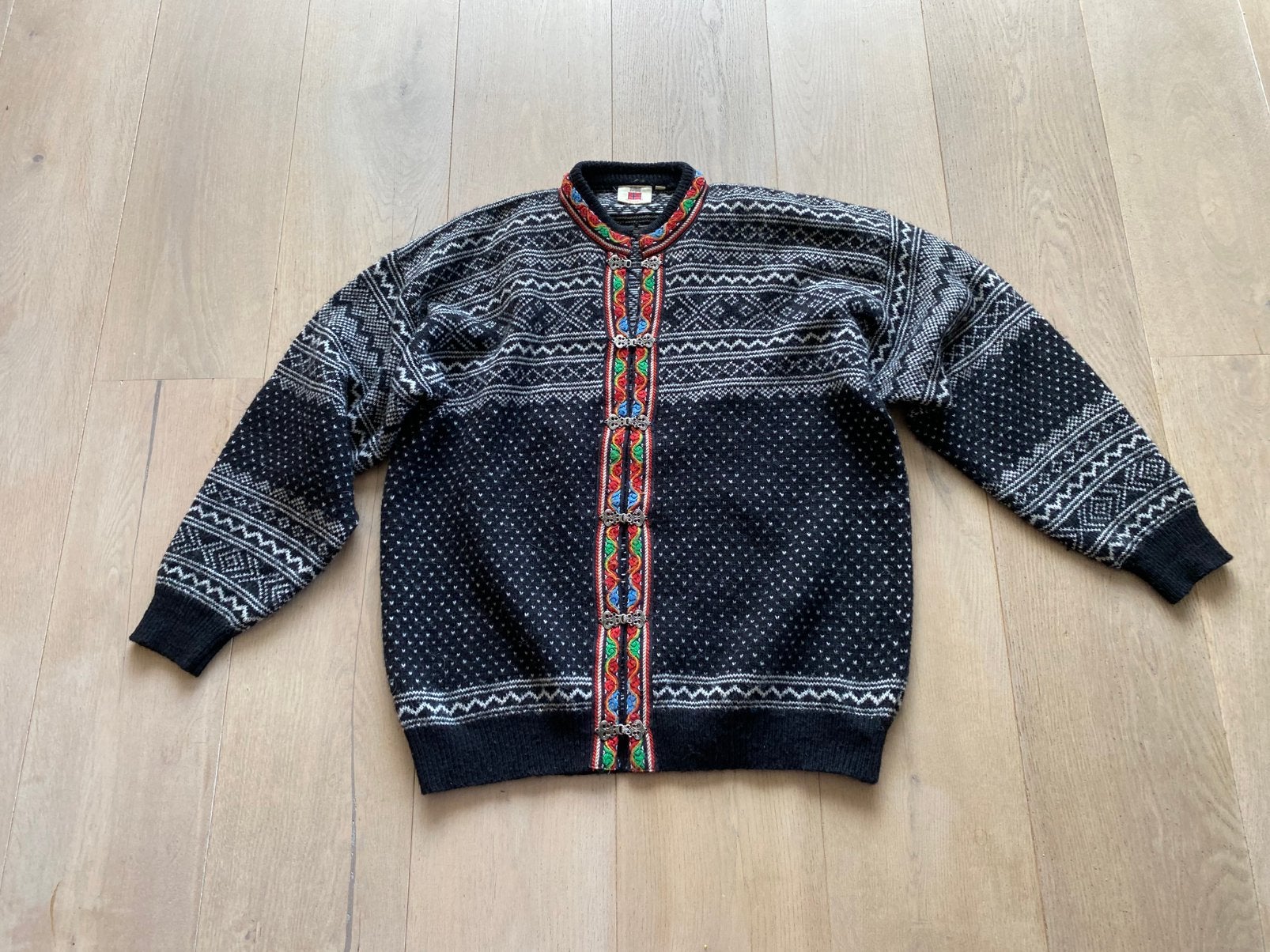 Noorse vest  wol L unisex nieuwstaat, Kleding | Heren, Ophalen of Verzenden, Zo goed als nieuw, Maat 52/54 (L), Zwart