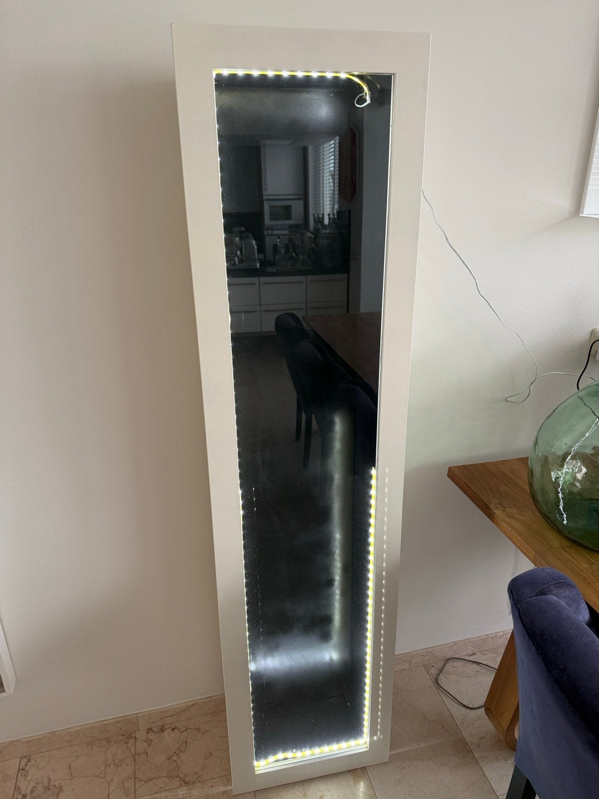 Unieke Vitrinekast met LED-verlichting voor Verzameling, Huis en Inrichting, Kasten | Vitrinekasten, Overige materialen, Minder dan 50 cm