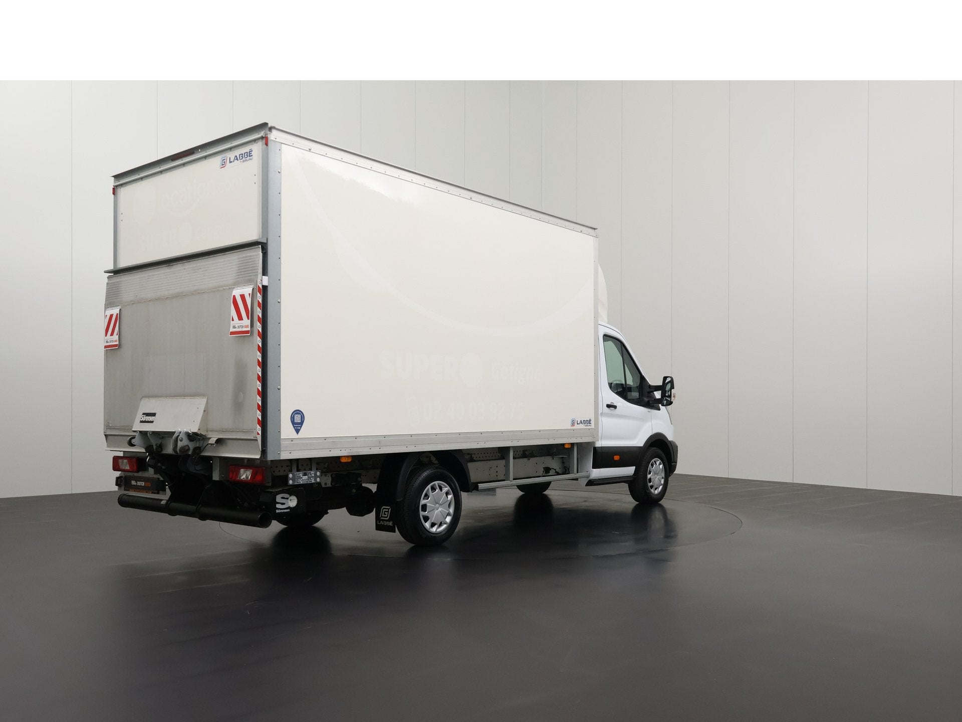 Ford Transit 2.0TDCi 170PK Bakwagen+Laadklep | Dakspoiler |, Dealer onderhouden, Stof, Gebruikt, 170 pk