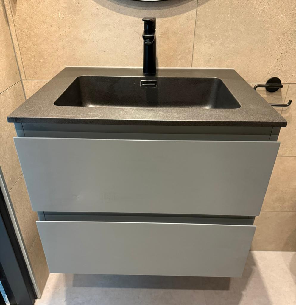 Badmeubel in zeer goede staat, Huis en Inrichting, Badkamer | Badkamermeubels, Ophalen, 50 tot 100 cm, Zo goed als nieuw, Minder dan 100 cm
