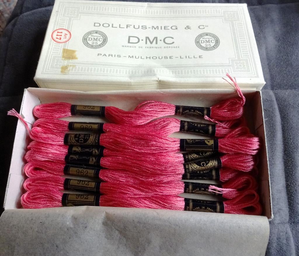 DMC Mouliné borduur garen, kleur roze 962, Verzenden, Nieuw, Handborduren, Borduurgaren of Zijde